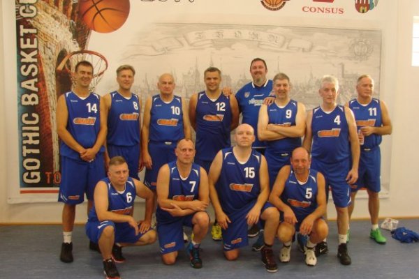Wygrana Oldbojów Koszalin drużyny Betomex Koszalin w Turnieju Ghotic Basket Cup w Toruniu.