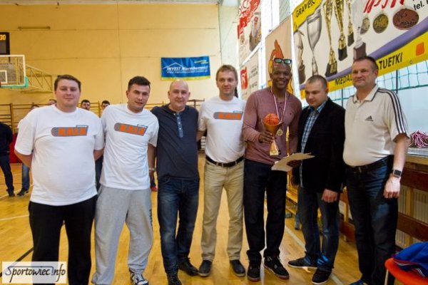 III atomowe Gran Derbi – Kosmiczny Hicks i Nasi trafieni jednym  „oczkiem”!!! O trzecie miejsce Słupsk lepszy od Kołobrzegu!!!